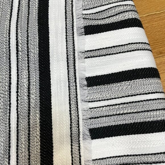 Willow & Thread Black & White Striped Textured Pencil Skirt – Women’s Size 12 - Picture 5 of 7